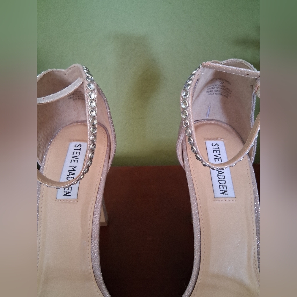 Steve Madden Collette Heeled Sandals. - Picture 4 of 11